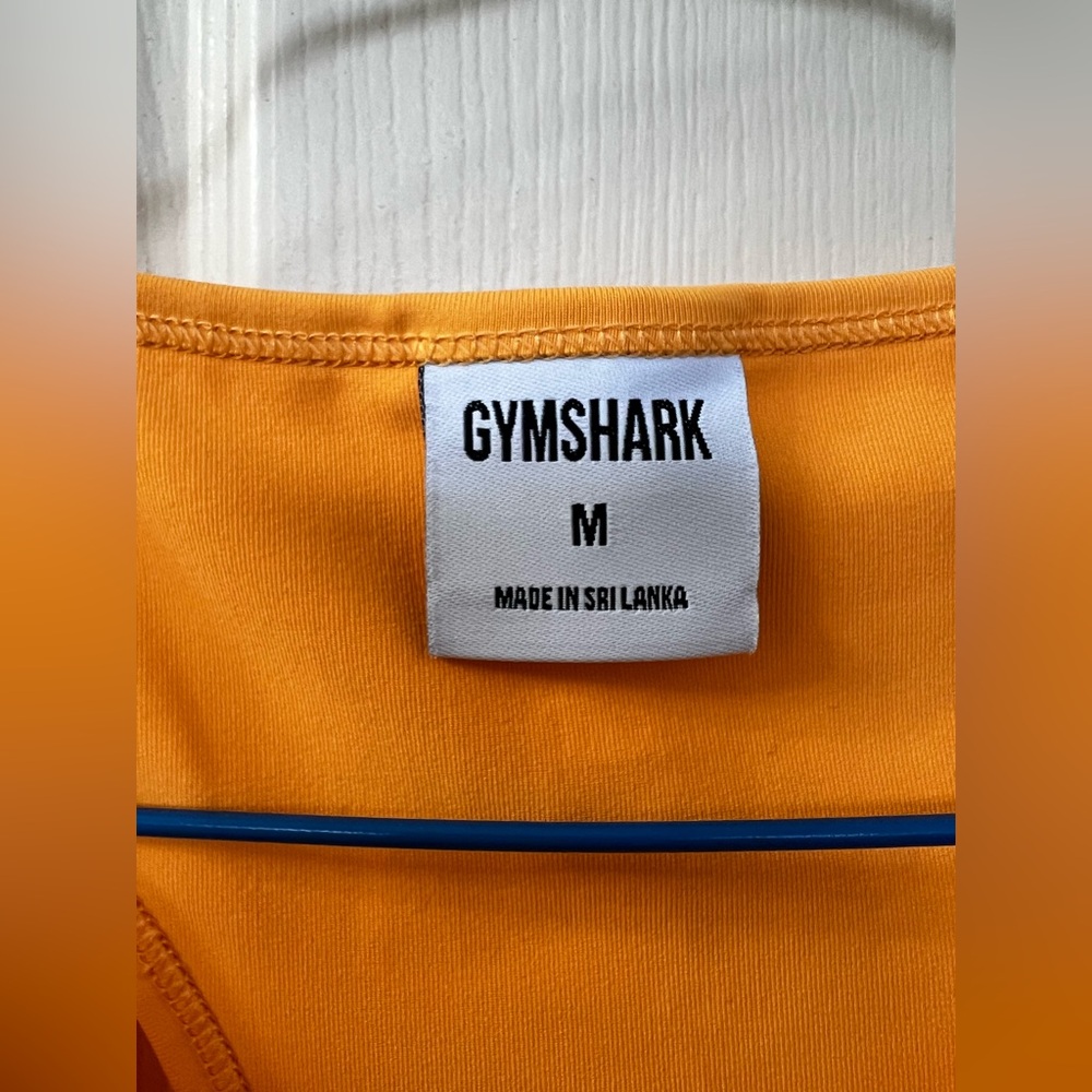 Gymshark Pulse Crop Tank - Picture 2 of 5